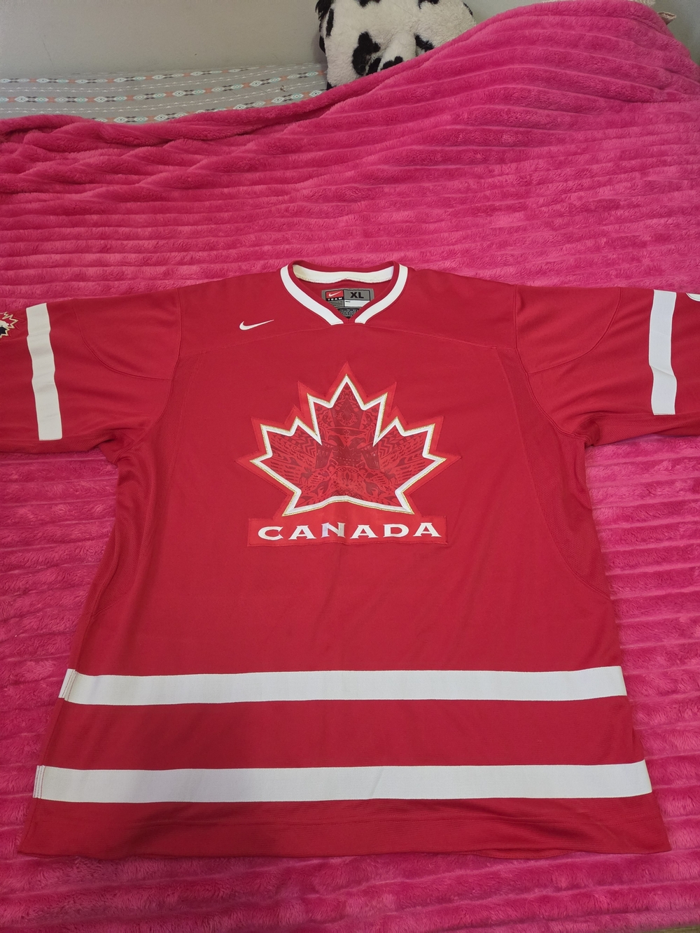 Nike Team Canada Vancouver 2010 Olympic Hockey Jersey Red & White XL